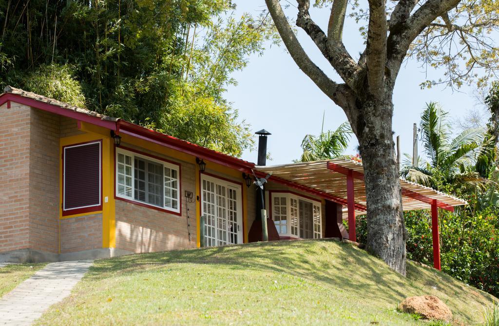 Pousada Chales Da Casa Centenaria Santo Antônio do Pinhal Buitenkant foto