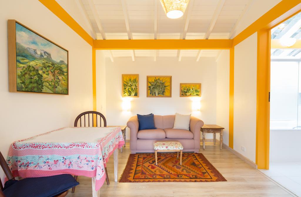 Pousada Chales Da Casa Centenaria Santo Antônio do Pinhal Buitenkant foto